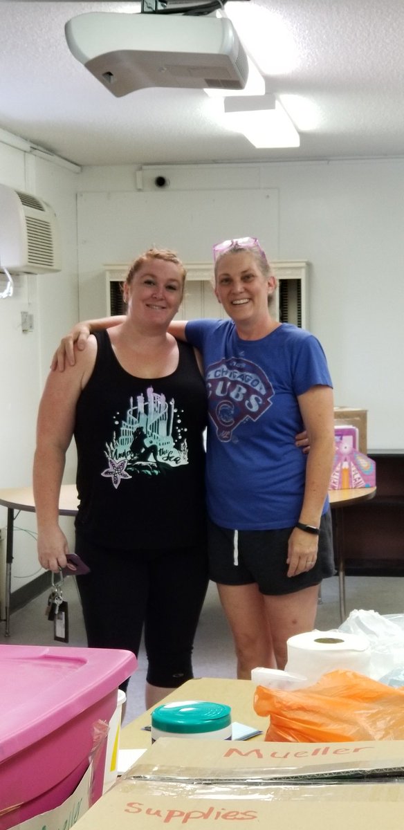 cziggy1's tweet image. Our @TESSeagulls are teachers  are :) even on a Sunday morning! They are ready to get their rooms ready for their students.  #wearetgood