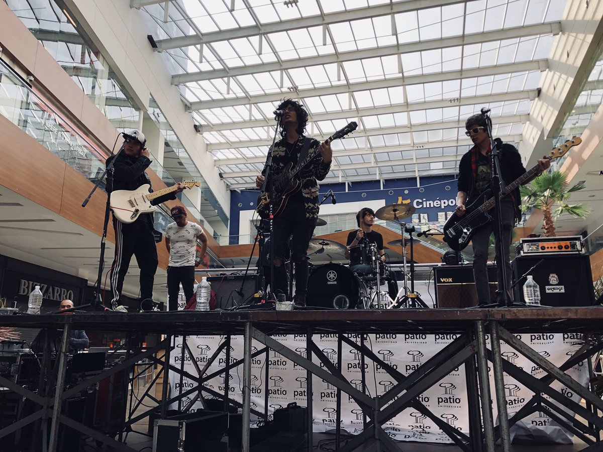 flytheband's tweet photo. SOUNDCHECK MAÑANERO 🤟🏻 https://t.co/gU0n83sdMq