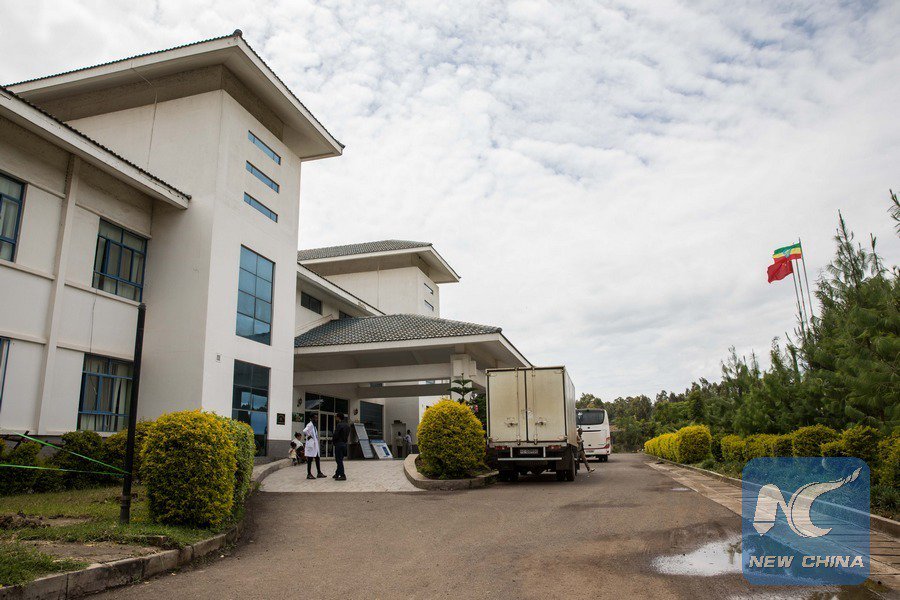 XHNews's tweet image. Since 1974, Chinese doctors have been serving the people of Ethiopia and imparting medical knowledge to their Ethiopian colleagues xhne.ws/GcjZZ