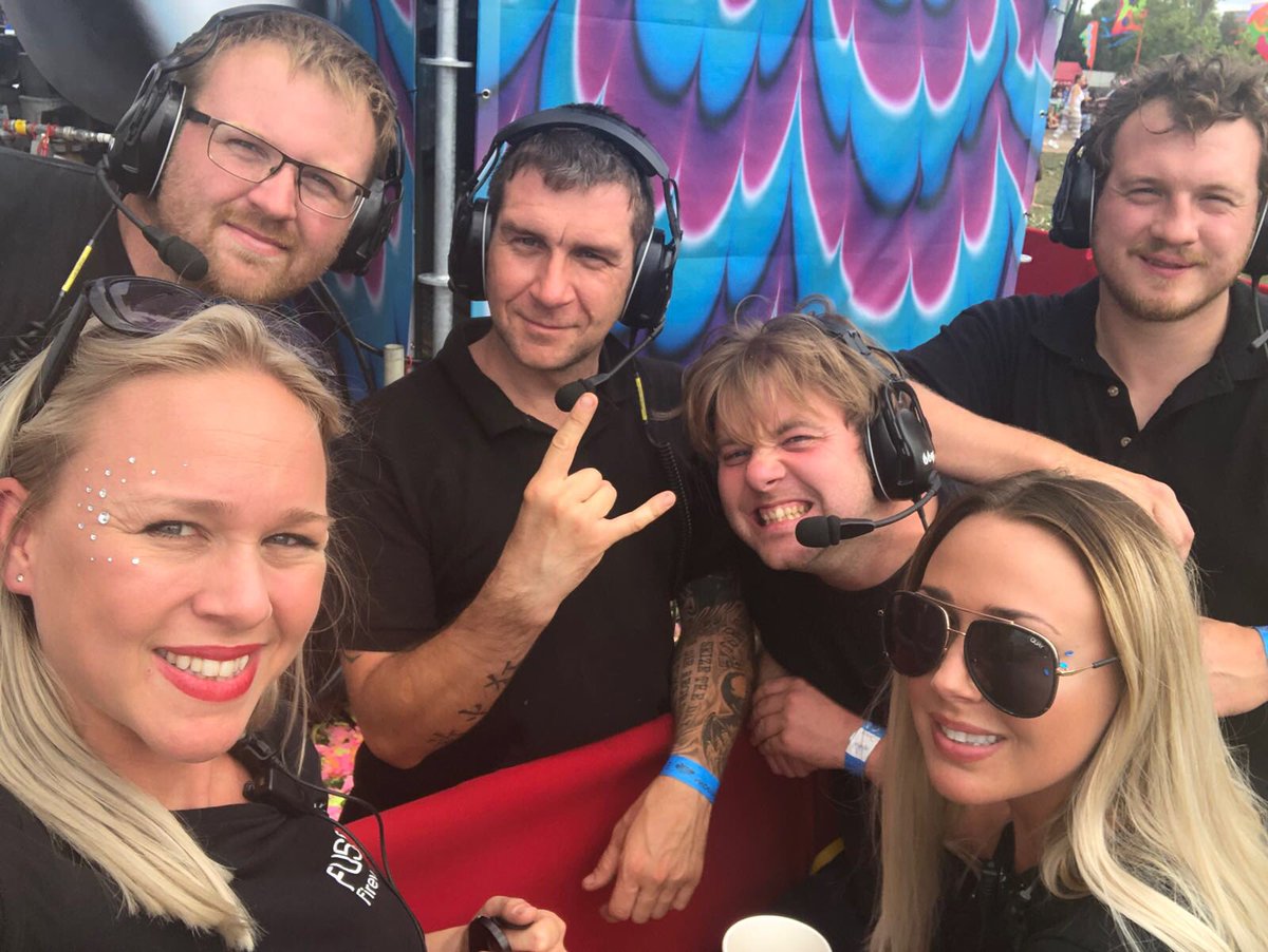 FuseFireworks's tweet photo. Fuse festival techs, having a rare moment  

#festivals #festivalseason #technicians #professionals #specialfx #CO2jets #confetti #streamers #bubbles #stagepyro #eventfx #eventprofs #London https://t.co/OHzLbDuo0o