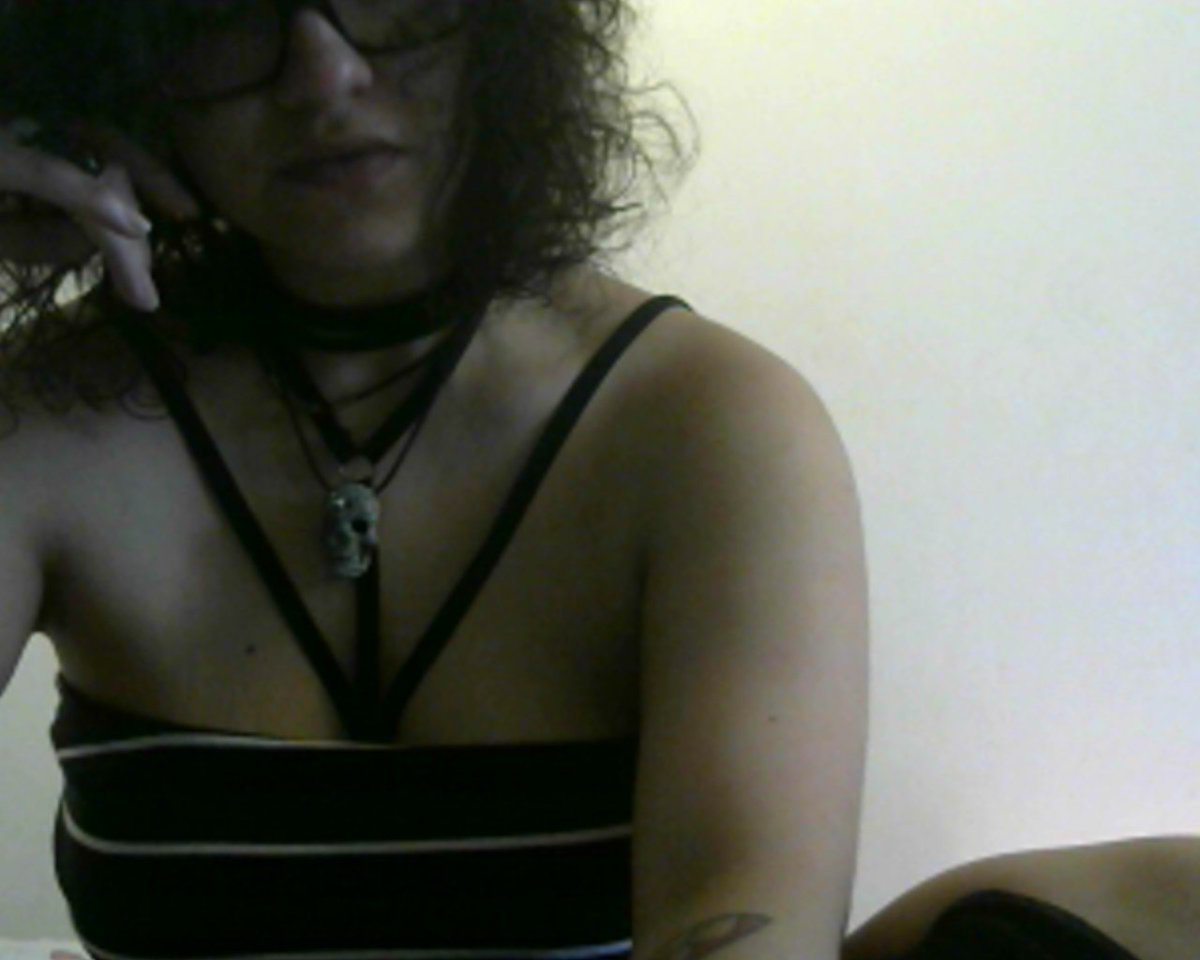 LadyEvilxxx's tweet photo. #CAM4 I'm live on https://t.co/o7qX7ZUjMe https://t.co/8rTok44BFd