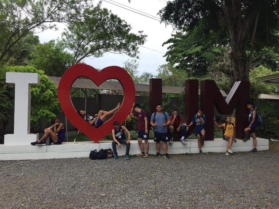 DakotaJay6's tweet photo. Kahit talo Tayo guys we did our best naman till last minute SA game :) sorry rin pala kanina π’
I will miss you guys π’π. Specially U! :)
#UMIANS
#CHE
#SEMIFINALIST
#signingOFF
#teamCAPTAIN15BYEπππ https://t.co/NvqtEsodcS