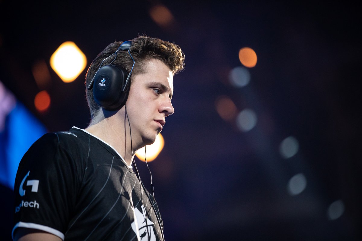 G2esports's tweet photo. Off to the perfect start! We take the first map 6-2 over @EvilGeniuses 👏🏼

🖥️ https://t.co/ZNzjlkFLmU
#SixMajorParis #G2ARMY https://t.co/ViqnILTHs3