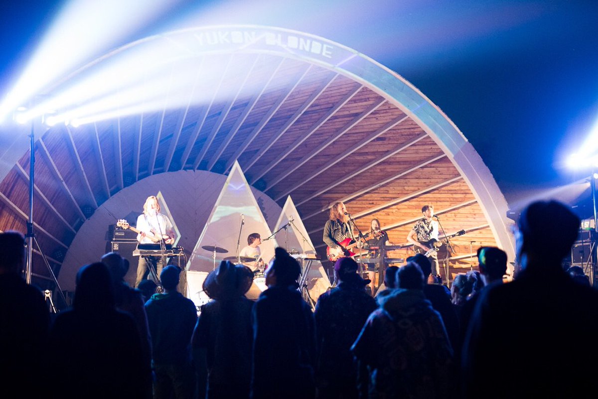 #Ponderosa2018 Day 2 entered #MaximumFreshness when the evening rolled through. 🎭🎸⛰️
📸 Lori Glaseman Photography