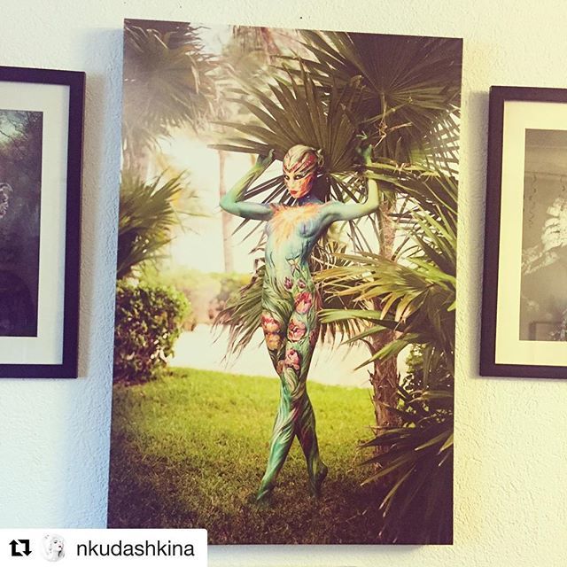 JulieBoehm's tweet photo. #Repost @nkudashkina ・・・
Visiting @artfashionstudio ✨ what a wonderful welcome ❤️#artfashionstudio #art #photography #bodyart #bodypainting #painting #canvas #print #design #ottawa #toronto #travel #artist #kudashkina #natashadesign #natashski #nk https://t.co/xmSnoubvwT https://t.co/HUmvcf9TcN