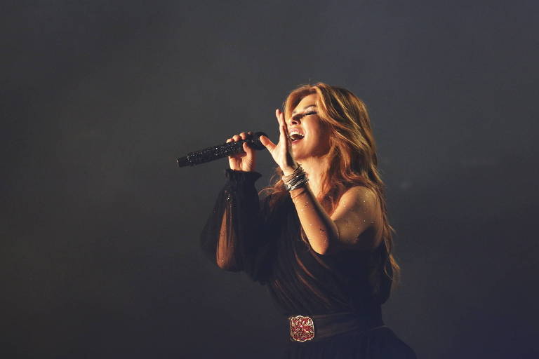 ShaniaTwainES's tweet photo. Brasil GRACIAS por esto❤. Ella se lo merece!!!

*Shania Twain triunfa y hace historia en la Arena de la Fiesta del Peón de Barretos.
*Shania Twain hace un show memorable en la Arena.
*Shania Twain levanta el público de Barretos con sus clásicos.
*Shania Twain brilla en Barretos. https://t.co/IMKVs5tCBB