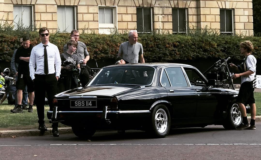 машина из люди в черном интернэшнл. машина людей в черном. форд из люди в черном 3. машина из люди в черном 1. лексус из людей в черном интернэшнл.