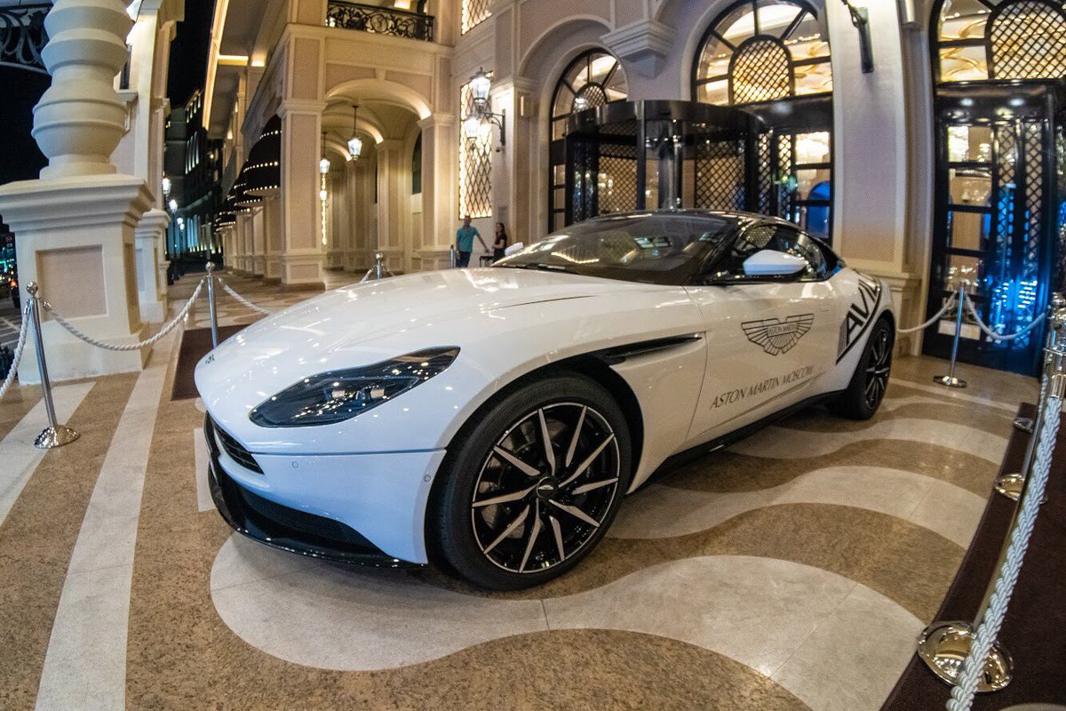 WOW! Do you see this?
This is the legend of cars!
And  you can take it with you!
casinosochi.com/raffles/kings-…