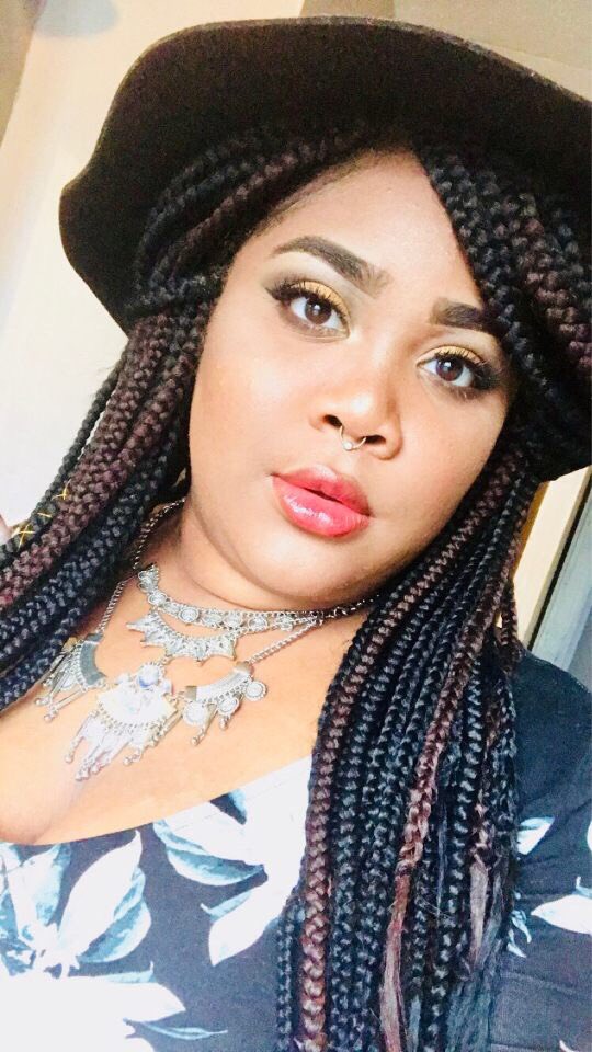 NACWC_ISU's tweet photo. #WhosWhoAtISU
#FEDEdition ๐
Name: Khasema๐บ
Year: Super Senior
Major: Animal industry management
Fun Fact: My hair and eyes get lighter in the summer https://t.co/2wUsNF2xDG
