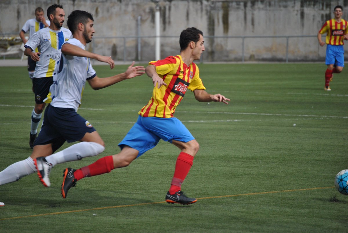 AECManlleu's tweet photo. 📸 Disponibles les millors imatges del primer amistós de pretemporada de l'AEC Manlleu 'B' al camp del @cerodadeter (1-1).

Fotos ➡ https://t.co/XyTwZuMVa8

#futbolcat #3cat5 #SomDelManlleu https://t.co/xhiDOckx3L