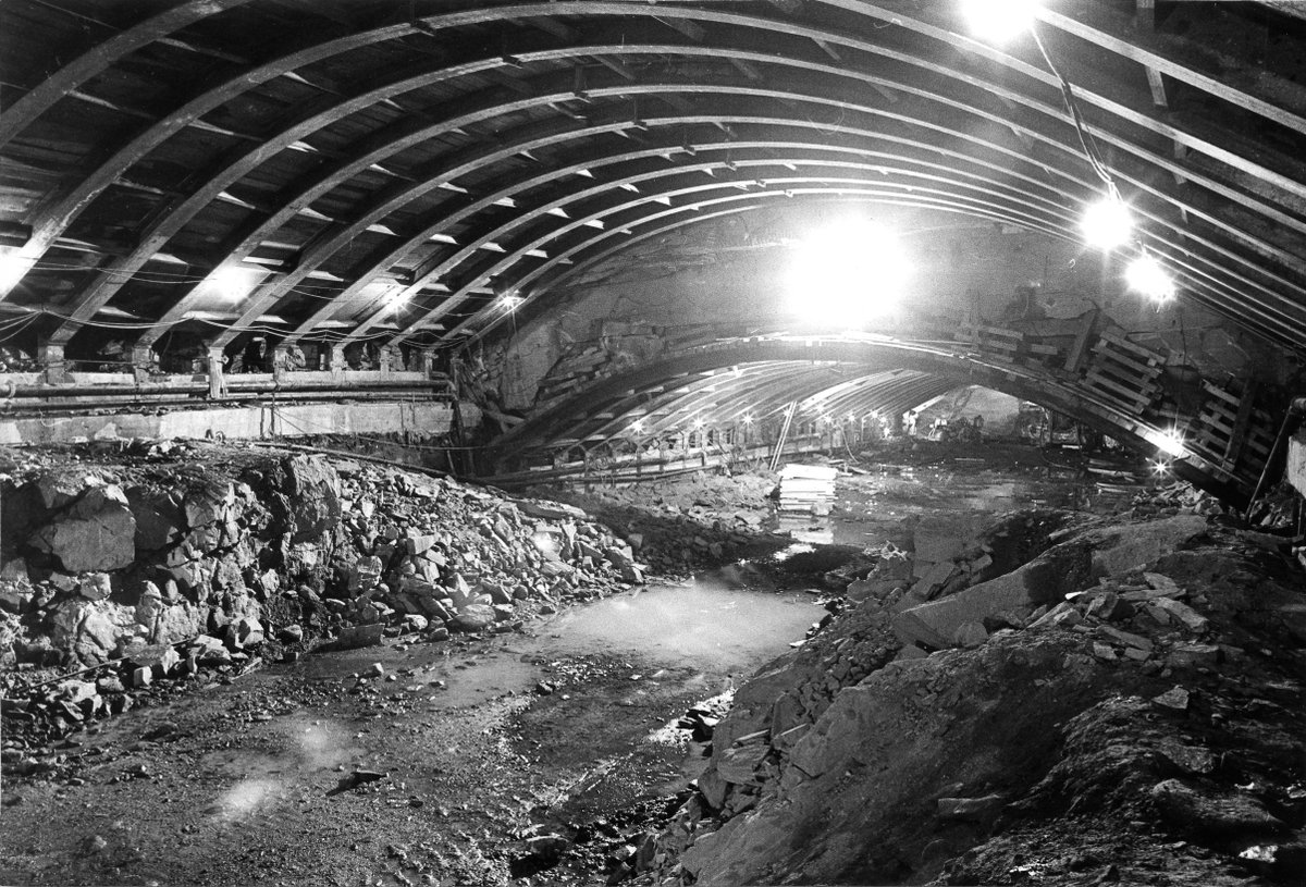Ny Transit Museum Do You Ride The F Or Q Lines Through The Lexington Avenue 63rd Street Station These Photos From The Nytm Collection Show The Construction Of The 63rd St