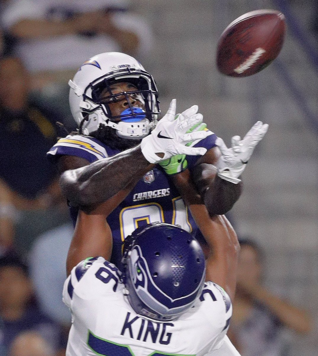 PeterReadMiller's tweet photo. Mike Williams #81 of the LA Chargers hauls in a TD Catch last night at the Stub @CanonUSAimaging #canonexploreroflight #TeamCanon #learnwithcanon #areyoureadyforsomefootball https://t.co/jYlE1IuoVZ