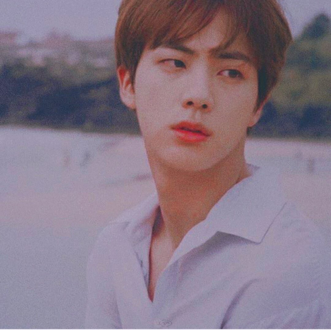 ratedseokjin's tweet photo. cr. jingallery https://t.co/5lsY4O7AwU
