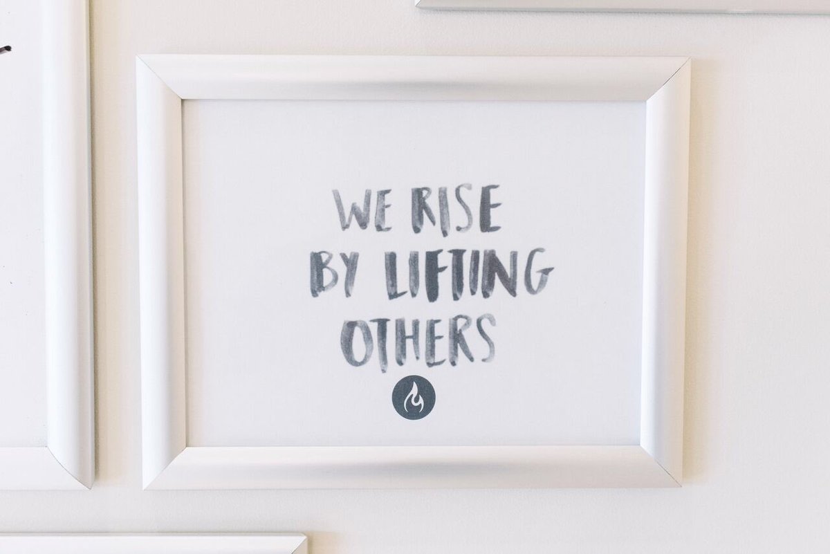 modoyogabarrie's tweet image. An intention idea for the week ahead! 
Happy Sunday! 🙏✌️💗
•
•
•
#mokshayogabarrie #mokshayoga #moksha #modoyoga #modo #riseandshine #liftothersup #intention #kindness #reachout #bepeace