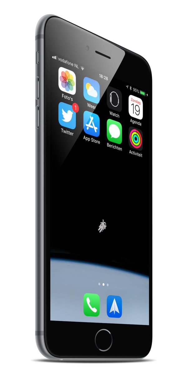 lacsap65's tweet photo. Trying to hide the Dock on the moon..( no JB ) https://t.co/79kUmIjve8