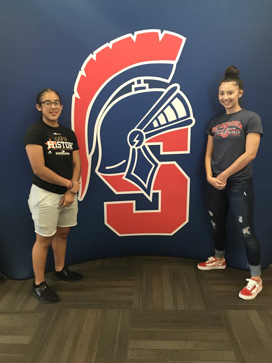 macladygenerals's tweet image. Couldn’t be more proud of @gabriella_lee5 on move in weekend at @swcciowa 🌽 🌽!!! Her non-stop hard work 🏀 mentality will do her well in the North! We look forward to see all that you will accomplish! 💪🏼 👏🏼 🤩