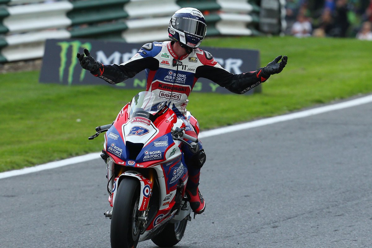 LeeHardyRacing's tweet image. @DixonJake gave it everything to pass while trying to avoid opponents dangling leg, great ride and still a podium 👍 @RAF_Recruitment @BriggsUK @motherhubbarduk @OfficialBSB @APS_Projects @Kawasaki_News @ProBolt @RockOilNews @ColKawasaki @Feenix_Signs @SHDcmltd @GCRAFRecruiting@