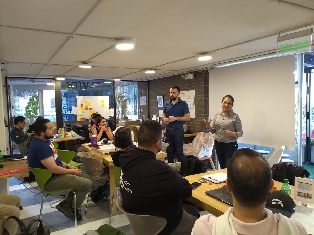 IMPAQTOec's tweet image. Gracias @assoritam y @nicobf por acompañarnos y facilitar las sesiones de #DesignSprint con los emprendedores de #IMPAQTOLabTECH #Google #Launchpad #HacemosIMPAQTO