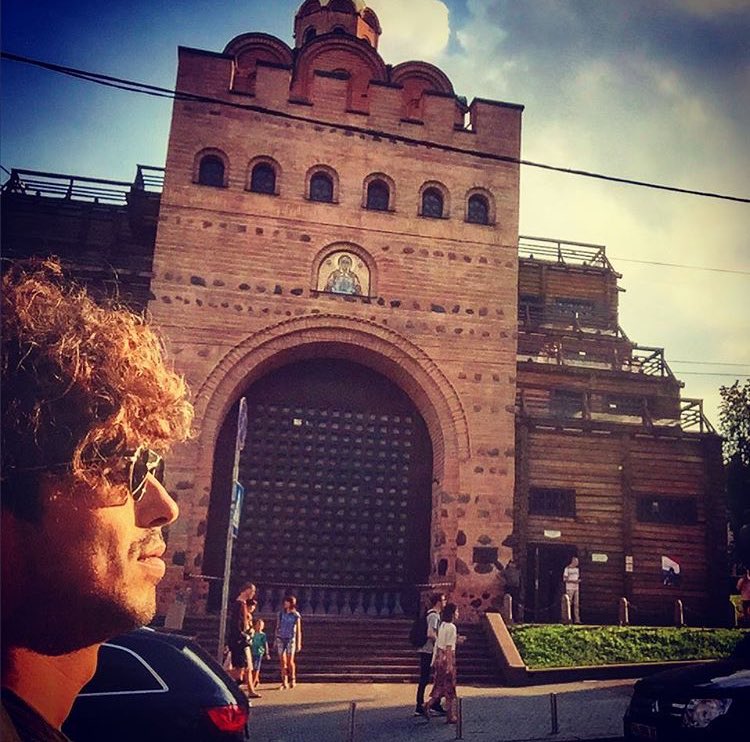 Kiev! So happy to her that our concert tonight at the Golden Gate is sold out (((: thank you!
#Kiev #goldengate #ukraine