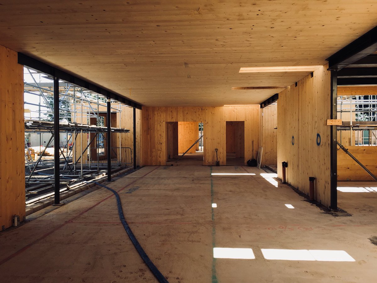 BIM4CLT's tweet photo. Concrete #CLT &amp; #Steel 
Perfect example of using the right material in the right place. 
#hybrid construction 
#crosslaminatedtimber https://t.co/wfUTOLnxPI