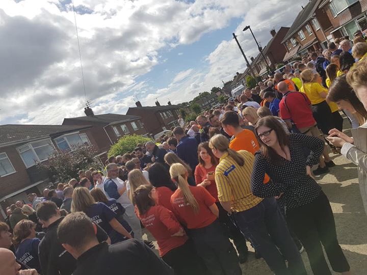 HawdonSurfaces's tweet image. WOW!
Absolute privilege to work on DIY SOS, to help change the lives of a very deserving family.
Very emotional at the reveal of the house.😢
A big thanks to @davidmorrison76 for all his help, @cdukltd for supplying the Corian and to @CushionCrisis for your kind words too😃