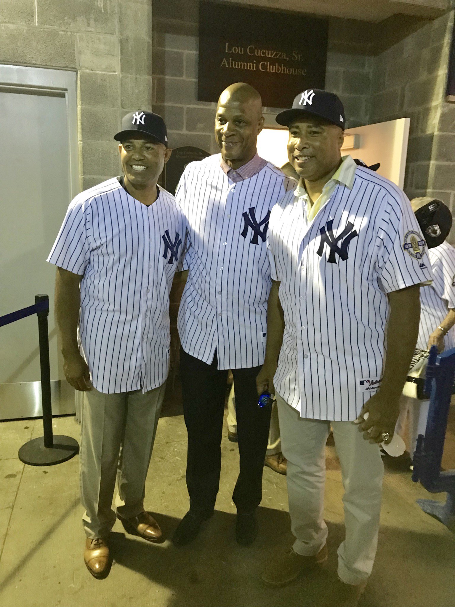 Bernie Williams a Yankee of uncommon dignity, grace - ABC7 New York