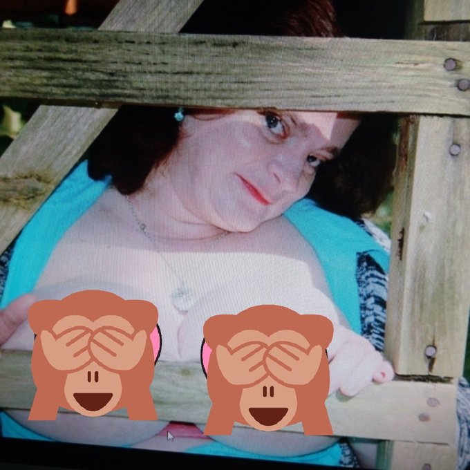 Jetzt live im Chat bei zuhause. com. Komm in mein Chat und lass uns Spa&szlig; haben. Freue mich auf Dich.<a href="/tag/highheels"class="tags"><span>#highheels</span></a><a href="/tag/chat"class="tags"><span>#chat</span></a><a href="/tag/webcamgirl"class="tags"><span>#webcamgirl</span></a><a href="/tag/camgirl"class="tags"><span>#camgirl</span></a><a href="/tag/milf"class="tags"><span>#milf</span></a><a href="/tag/erotik"class="tags"><span>#erotik</span></a>