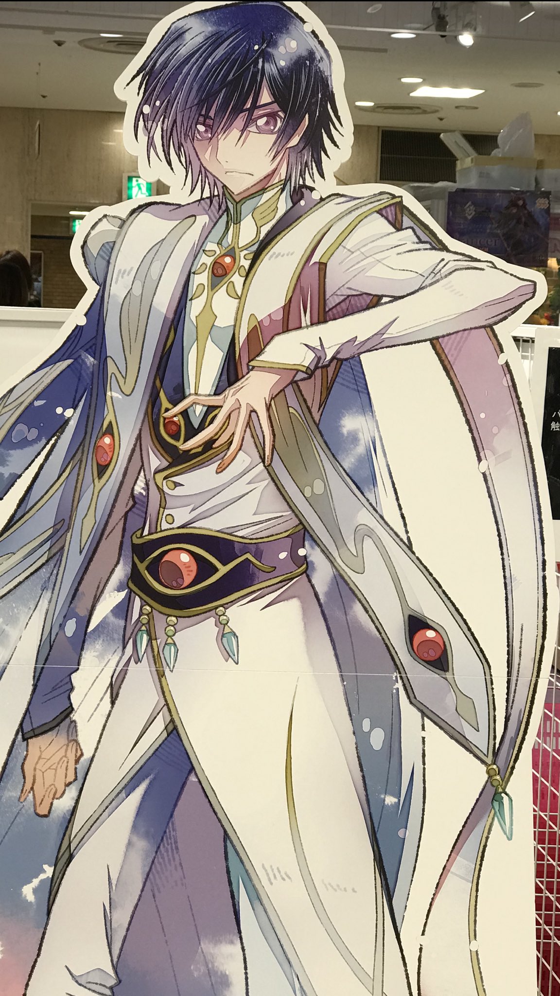 裕也 そういえば 今更だけど劇場版 コードギアス 皇道が忙しすぎて結局見れなかった 頑張って買おう 笑 いや ルルーシュがイケメンすぎて憧れる 久々に全話見たい この前池袋でリリイベした時にルルーシュいたから 撮りました