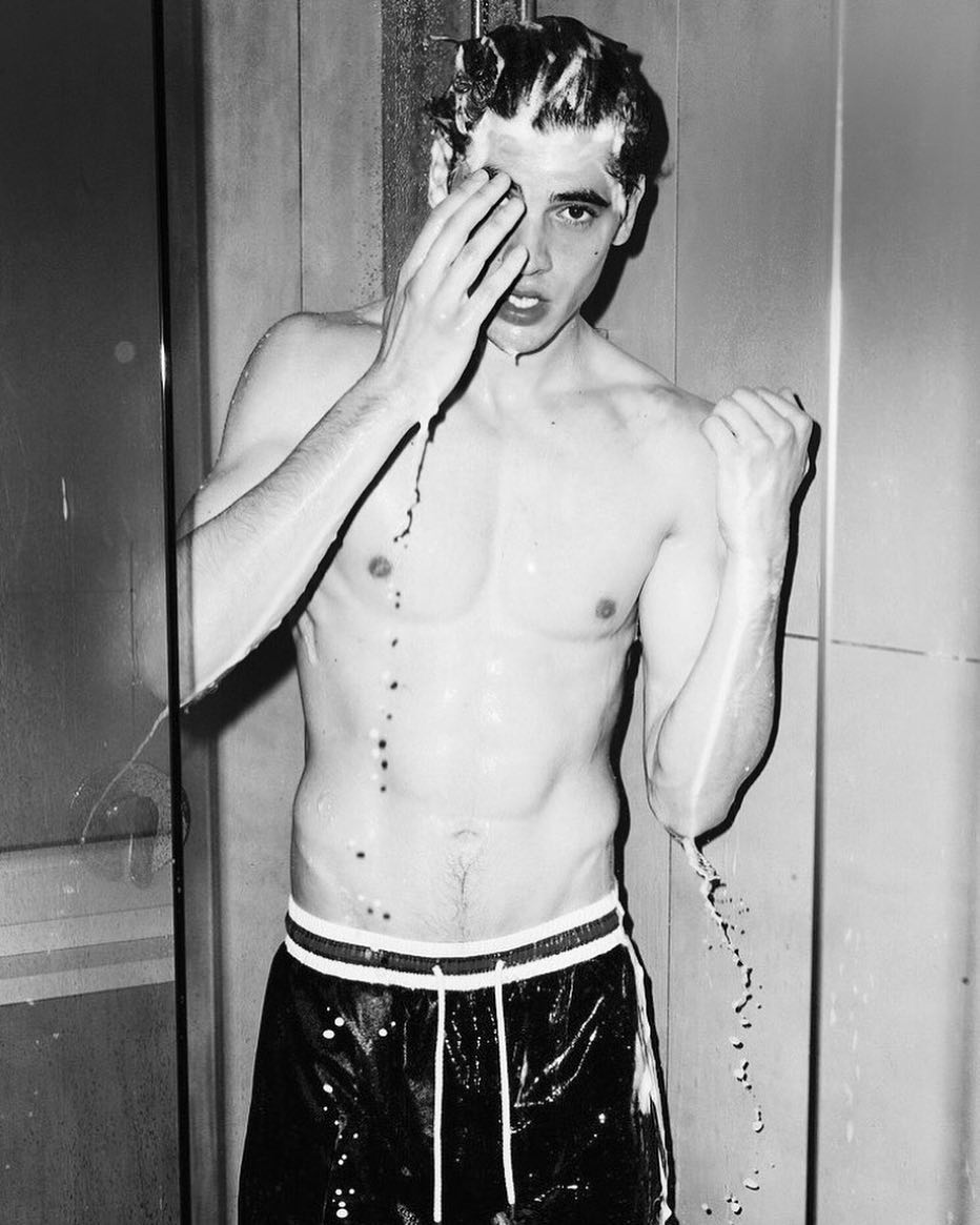 othellust's tweet image. Vᴇᴏ ᴇɴ ʟᴏs ᴄʜᴀʀᴄᴏs ᴇʟ ᴄɪᴇʟᴏ﹐ ᴇs ʟᴏ ᴜ́ɴɪᴄᴏ ʙᴜᴇɴᴏ ᴅᴇ ɪʀ ᴍɪʀᴀɴᴅᴏ ᴀʟ sᴜᴇʟᴏ.