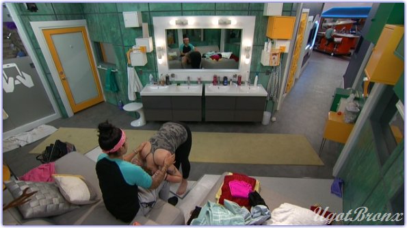 Dk-xawgXoAID3ud.jpg:large