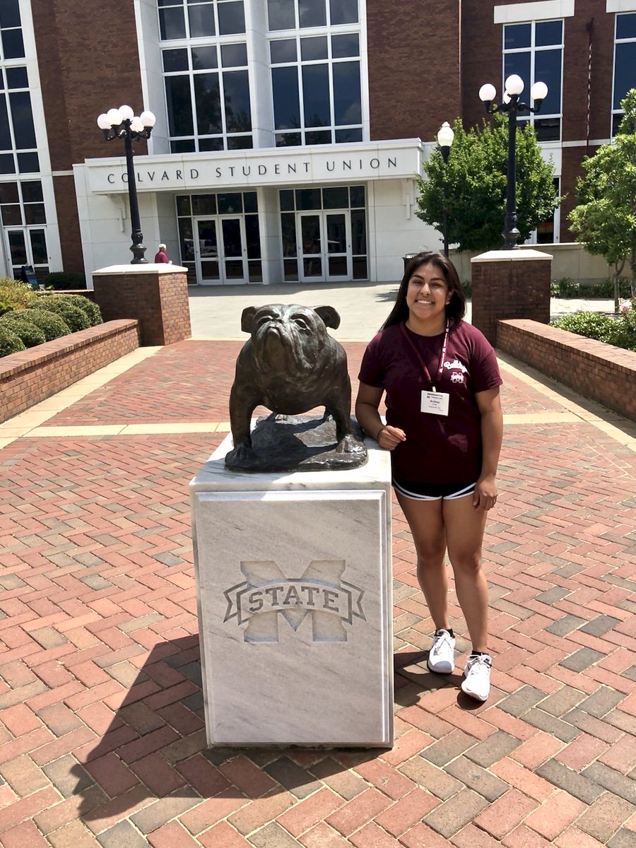 cvilleschoolsys's tweet photo. Andrea Cortes is now a Mississippi State Bulldog! She is pursuing a degree in forensic science.
Study hard and have fun, Andrea!
#CanesGoToCollege https://t.co/rRltgf3nFn