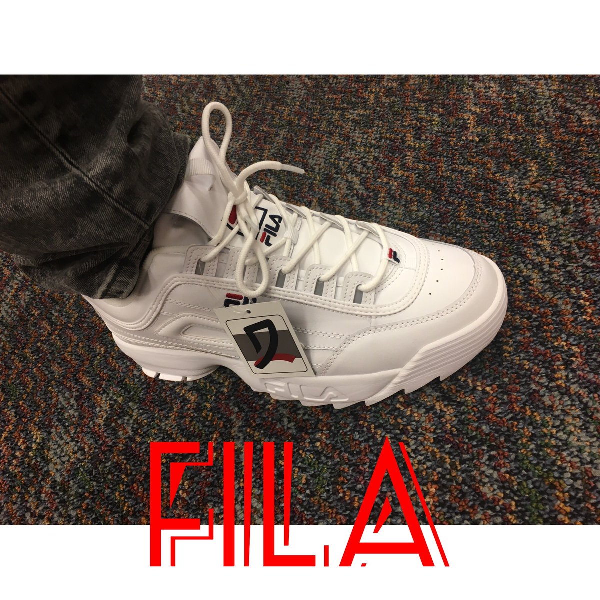 PeatyRayRed's tweet photo. I was just telling the young guy βyou have to be confident enough to create your own styleβ One βπ½ time for the throwbacks. βπ½π―
#Fila #backtoschool #shopping #bullyingisreal #helpothers https://t.co/Jp9ugfB1DP