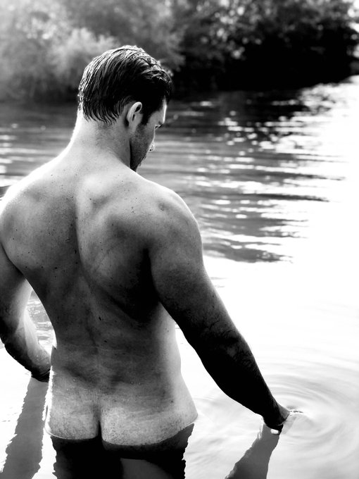 Watch doubletroubleldncouple's leaked NSFW photo on TwXstars