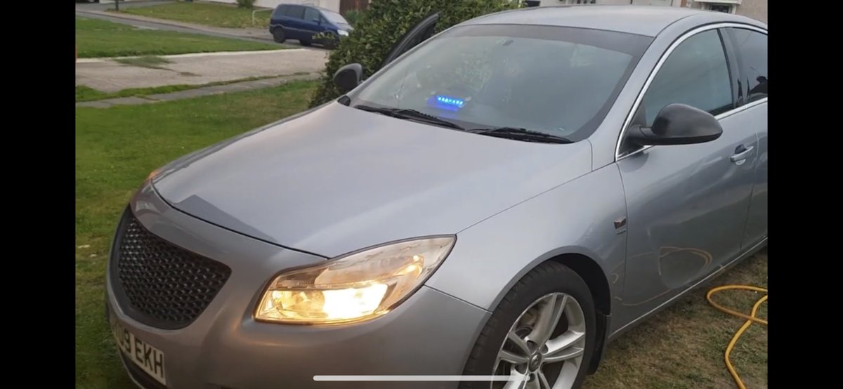 RNLIcamper's tweet photo. @DerPolContact someone has fitted blue flashing lights to his car. Car is owned by a Jon Bisset https://t.co/rEUtqmTkL4