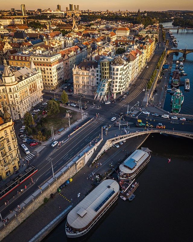 alanisko's tweet photo. Aerial view of #DancingHouse aka Ginger&amp;Fred 😉🇨🇿☀️#Prague #travel #thisisczech #djiglobal #borderlesscollective #czech #gingerandfred #fromehereidrone https://t.co/Ss7ikIgQ8n https://t.co/NvodYmE0wz