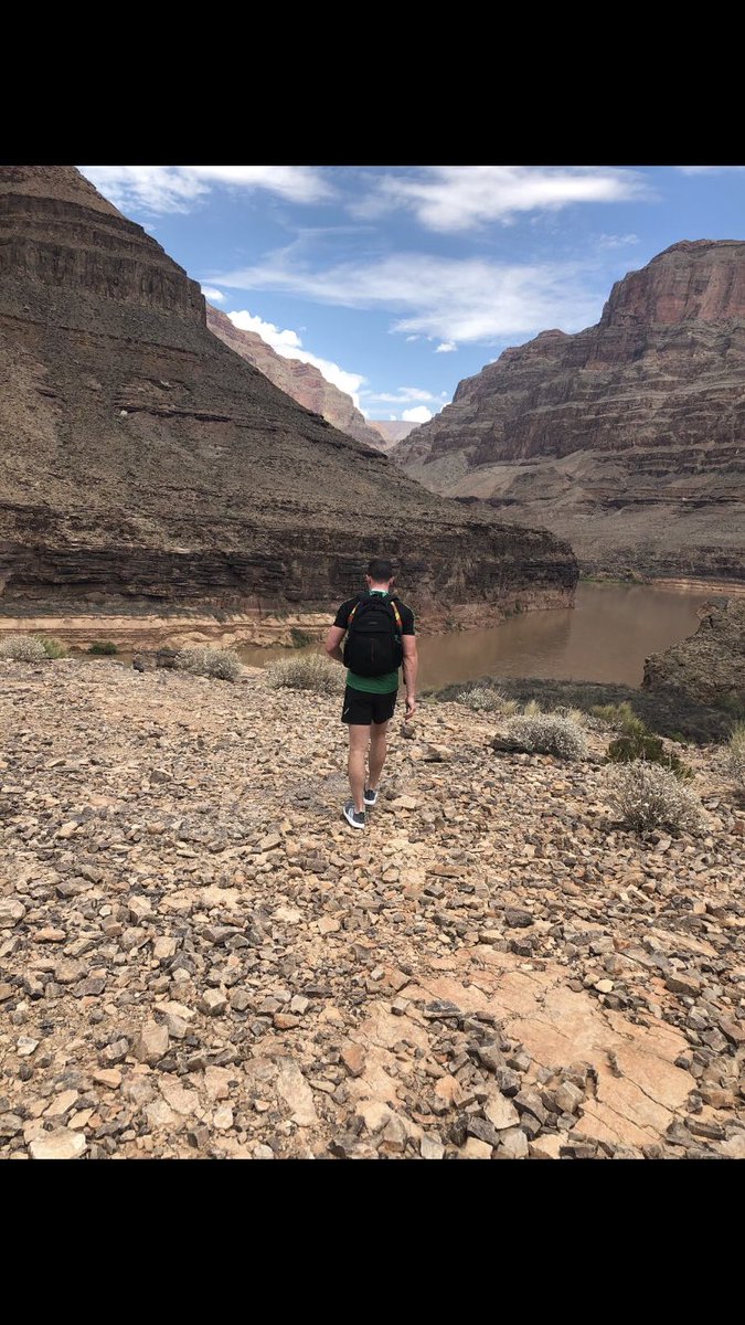 BarryJohnMolloy's tweet photo. Before and After @robbie_molloy tells me not to leave the fullback line #Adventure #GrandCanyon #DefendDefendDefend https://t.co/lUlWhiDE50