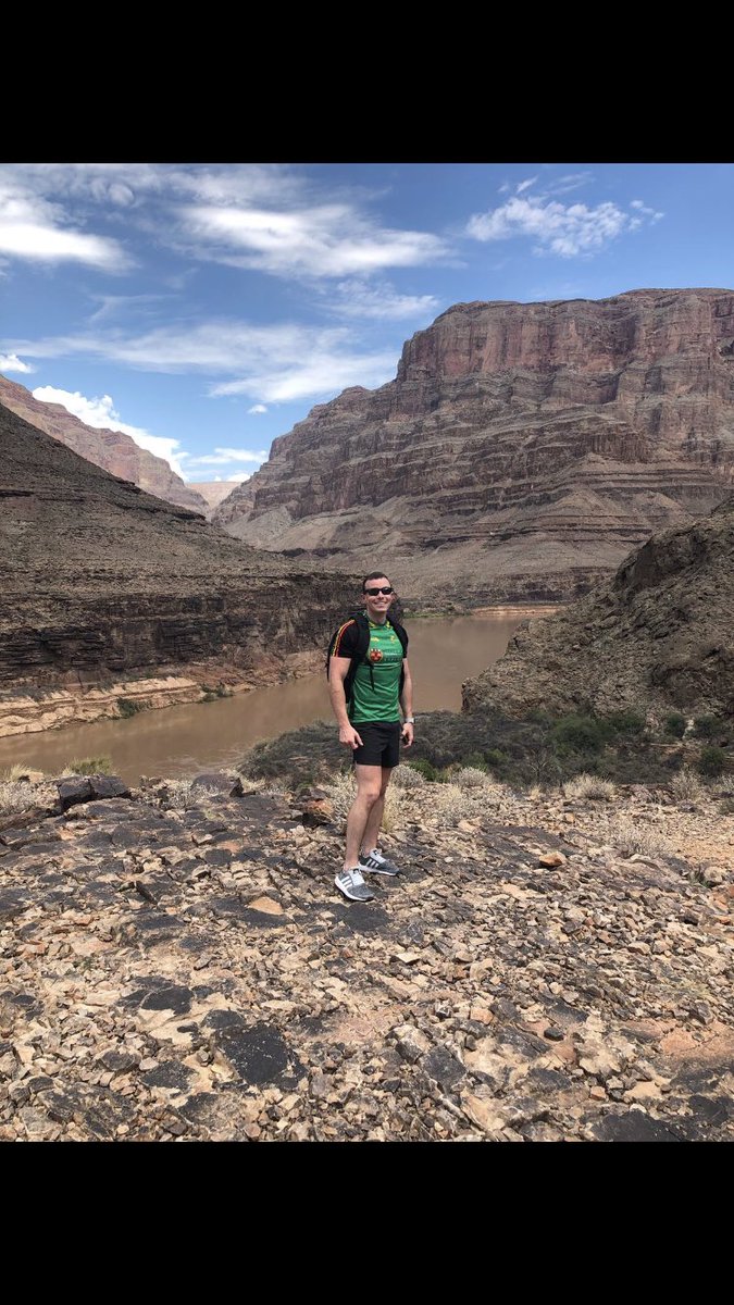 BarryJohnMolloy's tweet photo. Before and After @robbie_molloy tells me not to leave the fullback line #Adventure #GrandCanyon #DefendDefendDefend https://t.co/lUlWhiDE50