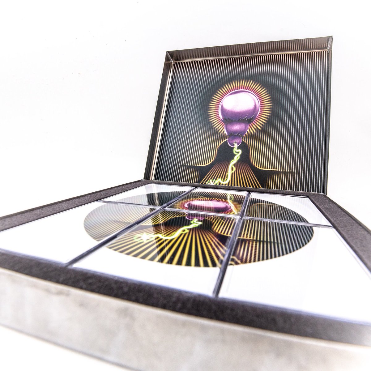 NNATapes's tweet image. OUT NOW: 
Various Artists ‘Centennial’ 6-Cassette Box Set [NNA100]. Limited edition of 125 copies. 60 NNA artists, 66 tracks, and nearly 6 hours of music spread across 6 tapes. 

Ordering, sounds, and more info:
NNA - bit.ly/2JrWQzO
Bandcamp - bit.ly/2mjnAt5