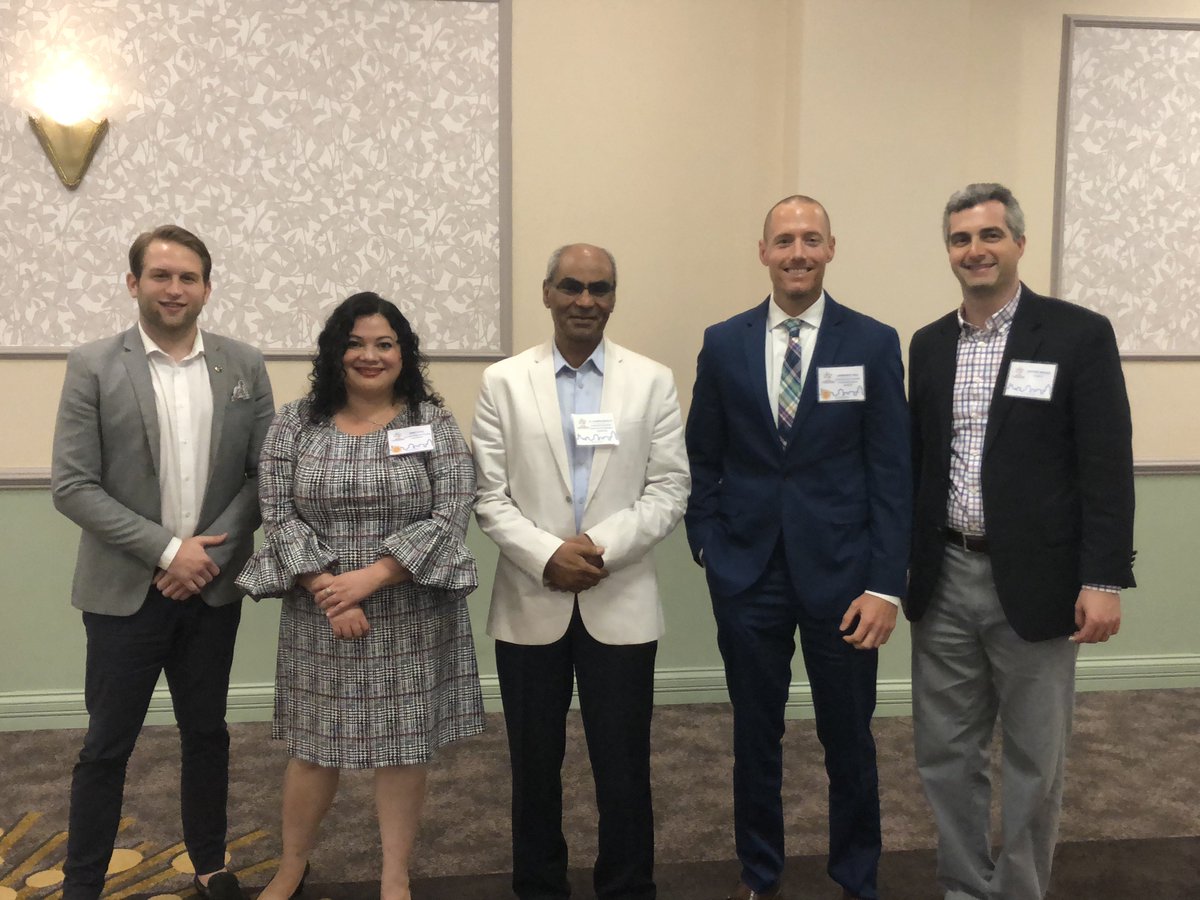 VentureSmarter's tweet photo. @VentureSmarter CEO @ZackHuhn spoke at the @OhioFreight conference this week on hyperloops and autonomous vehicles: "Through these technologies Ohio could create another 'Kitty Hawk' moment, so it is time to plan, forecast, and advocate for effective and scalable solutions." https://t.co/zTy7eqj45o