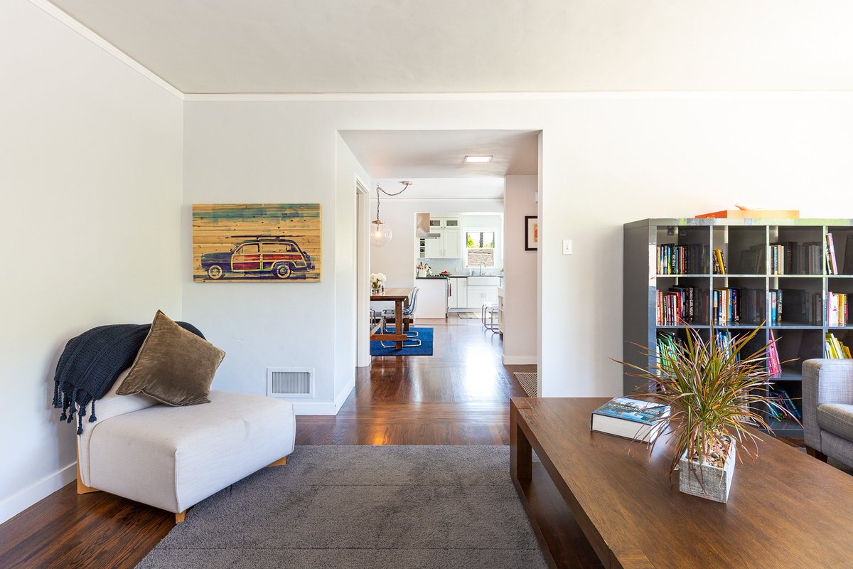MarinModern's tweet photo. #MarinRealEstate with walkability! Don't miss 260 Center - Open Sunday, 1-4pm! https://t.co/9dU1cnYmS0 https://t.co/rQ3NsMO6k3