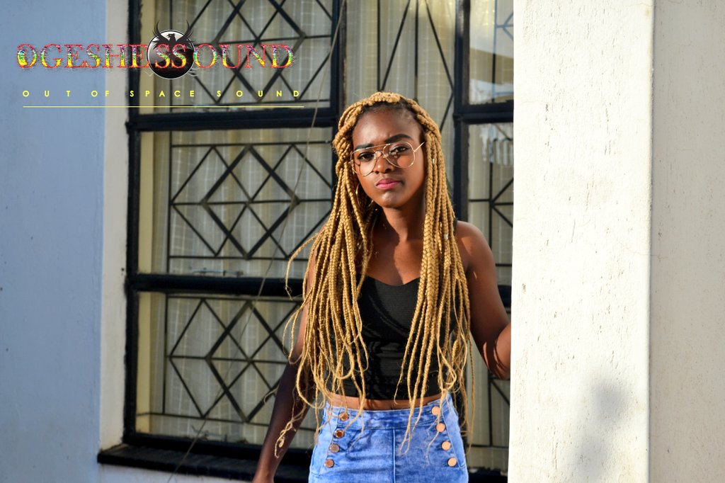 OgeshesHouse's tweet photo. We keep it local
#OSS #FSO ⚠️
🇿🇦 💯 🇿🇦 💯 🇿🇦

My work...

#Photographer
#GraphicDesigner 
#Producers
#DigitalArtist
OSS CEO
@OgeshesSound

#SAGainDrive
#TrapaDrive
#GainWithPyeWaw
#TrapaDriveGain

Retweet and like for recognition 🙏 https://t.co/tUIXZ6wcnf