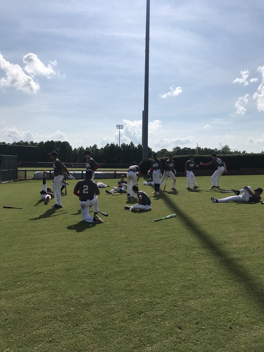 North Atlantic 15U getting ready to face @GreatLakesNTIS at Coleman Field!