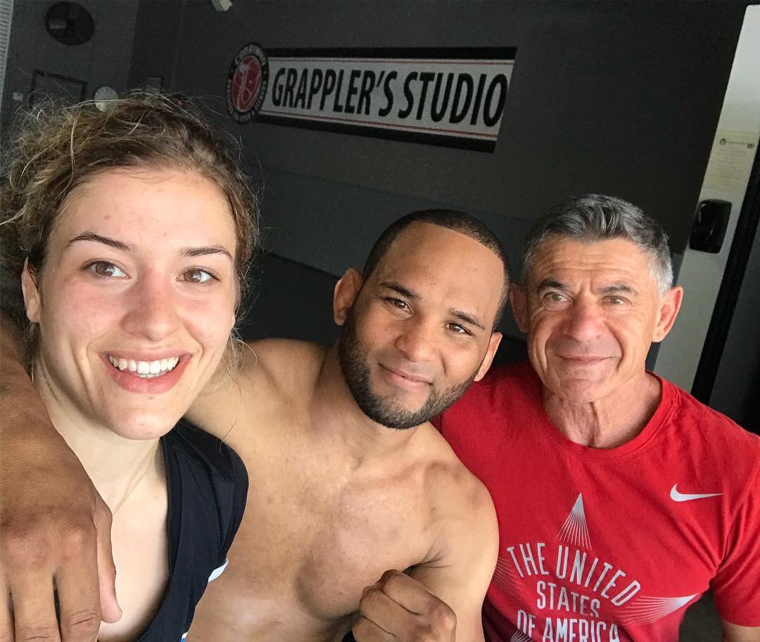 "Once you've wrestled, everything else in life is easy."

— Dan Gable 🤼‍♂️

U.S. Olympic champion + World champion <a href="/Helen_Maroulis/">Helen Maroulis OLY</a> 🇺🇸 and Cuban Olympic wrestler +
<a href="/LFAfighting/">LFA</a> flyweight champion <a href="/MaikelP12Perez/">Maikel Perez</a> 🇨🇺 with Olympic #wrestling coach <a href="/ValentinKalika/">Valentin Kalika</a>. 🤼‍♀️