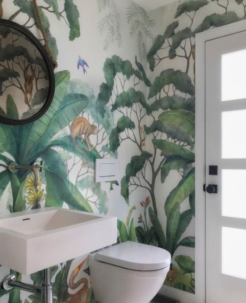 Kinedo_UK's tweet photo. Jungle wallpaper for the #bathroom - just full of life! It's by Lulu and Georgia - those guys know their stuff! https://t.co/KTL0zfYs8B