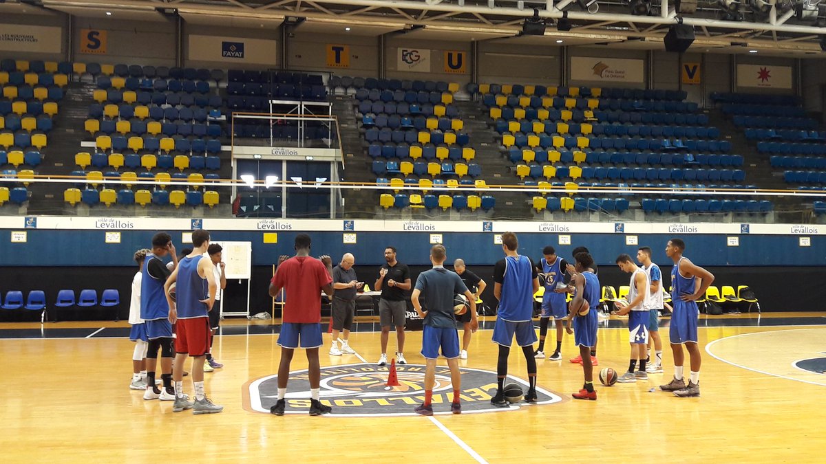 Metropolitans92's tweet photo. C'est la reprise aussi cette semaine pour le centre de formation #LSCBasket ! #LMFormation https://t.co/5L1rfJ5Uwu