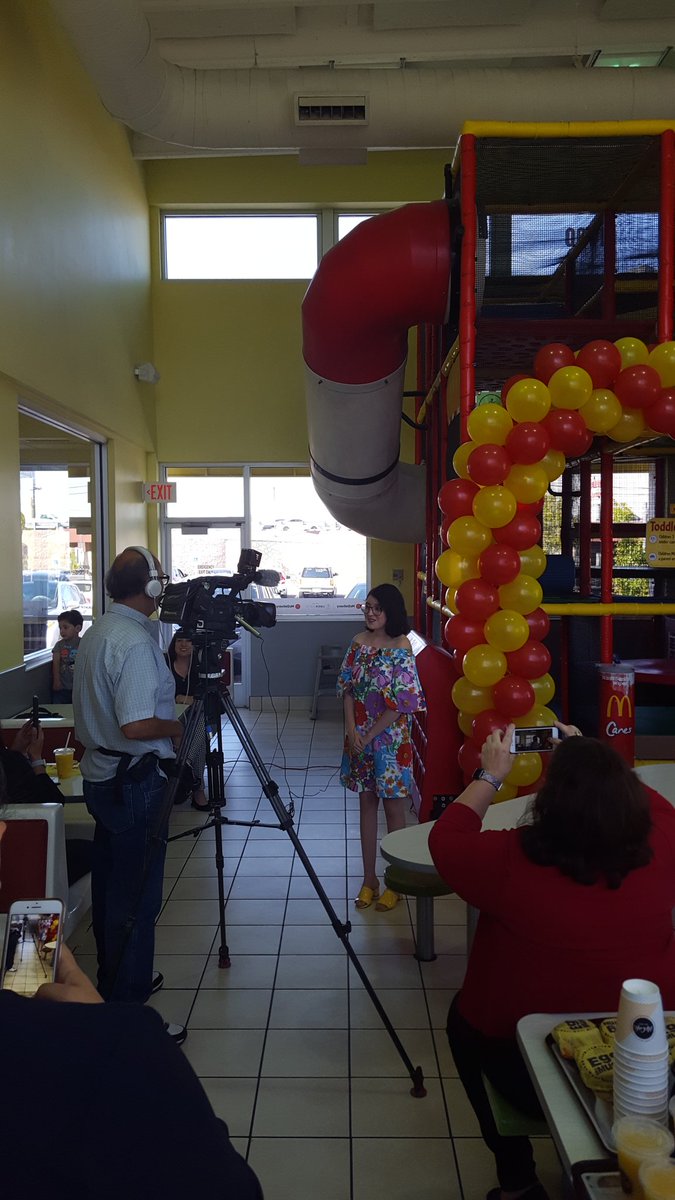 robert_basurto's tweet image. Congratulations to Bel Air High School graduate Andrea Hinojosa for being a McDonalds Hacer National scholarship recipient. She is only one of five students in the nation to receive this prestigious $100,000 award. #THEDISTRICT #OneRed