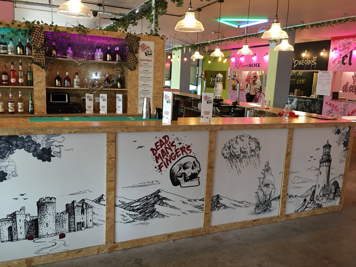 Dead mans fingers takeover at <a href="/DocksideDClub/">Dockside Dining Club</a> , Rum cocktails and more rum cocktails . #rum #deadmansfingers #cocktails #liverpool <a href="/deadmansfingers/">Dead Man's Fingers</a>
