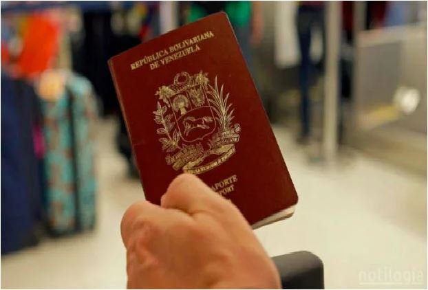#17Ago Perú y Ecuador pedirán pasaportes a Venezolanos ow.ly/9wZ530lrIPS  #Nacionales