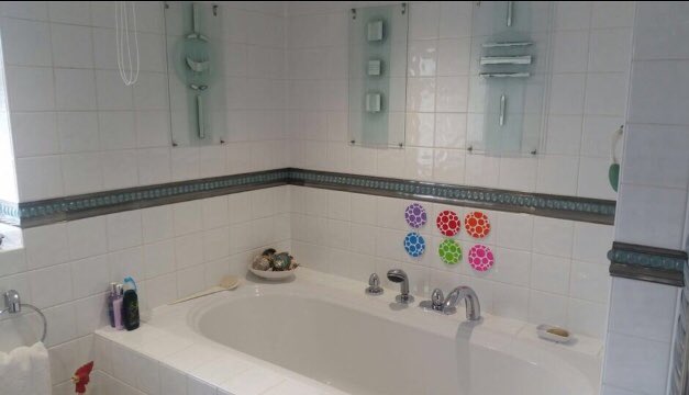 Can’t quite believe this is the same space!
Bath out and stunning shower and tray in. Given an additional class feel with these stunning Linda Barker Multipanel beauties.
Fantastic job, lovely clients, nothing better!