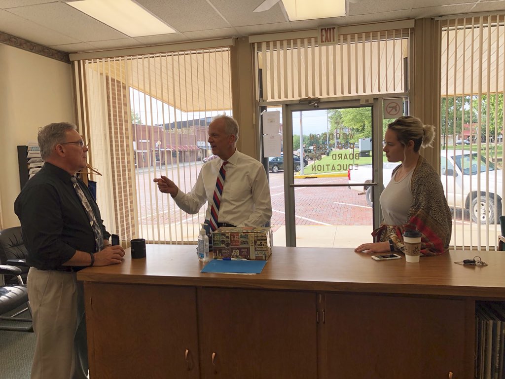 tmcnett1's tweet photo. What a wonderful surprise! We got a visit from @JerryMoran at #usd366! @woodson_chamber director @McnettDakota and @GregBro21560 visiting with Sen. Moran, along with Ron McGee about the beauty and importance of small town America! #votesaveamerica #smalltownamerica https://t.co/PuA3rtFoOz
